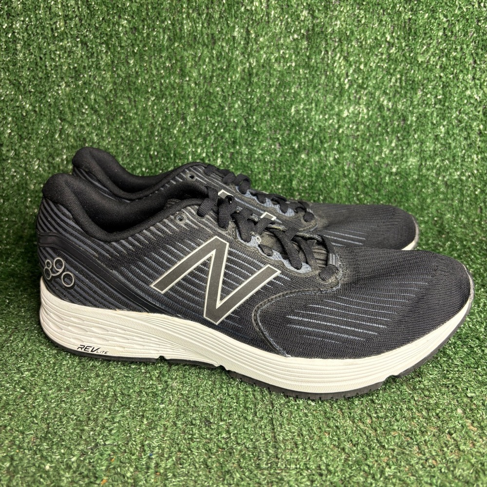 NEW New Balance 890v6 Revlite Cushioning Athletic Running Sneaker Black Mens 9.5